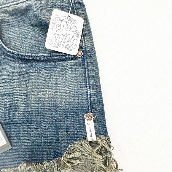 One x One Teaspoon Mid Length Denim Shorts Fox Black Charcoal Size 26 NWT - Picture 5 of 8